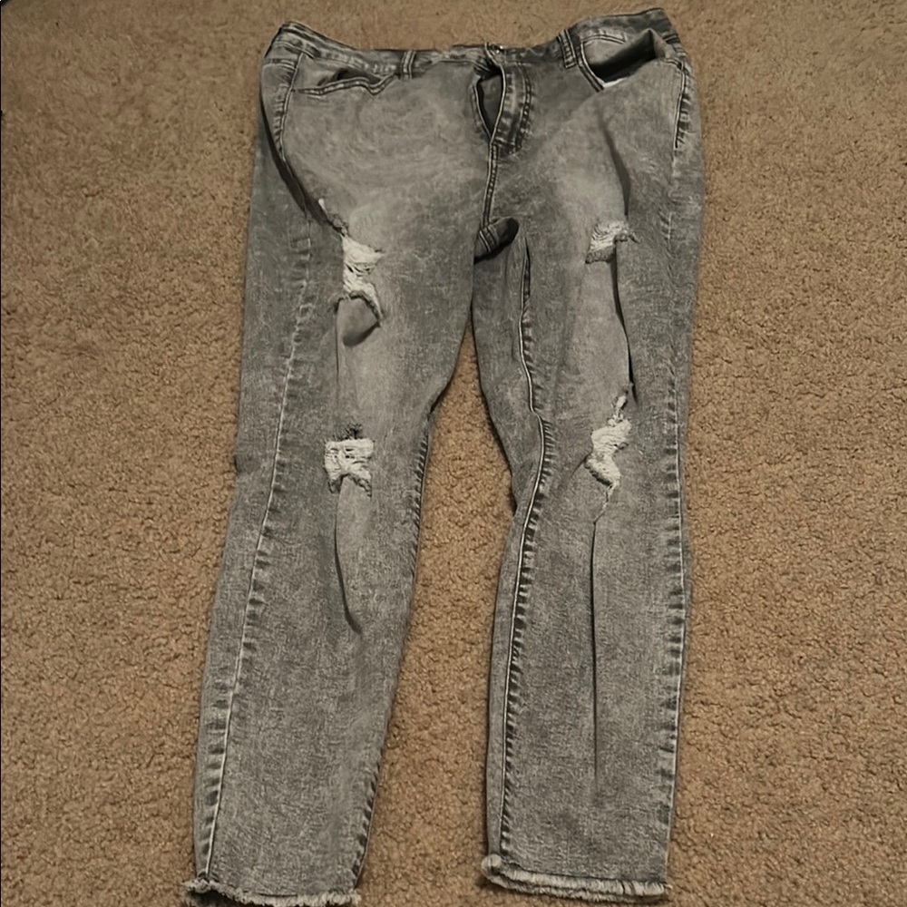 Gray Distressed Women's Jeans